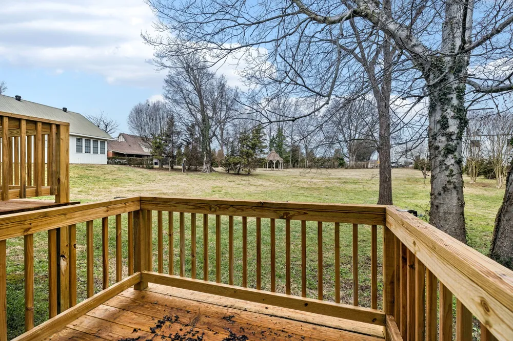122 W Broad St Smithville, TN 37166
