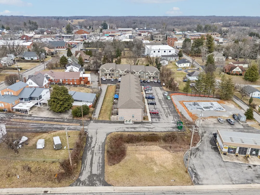 122 W Broad St Smithville, TN 37166