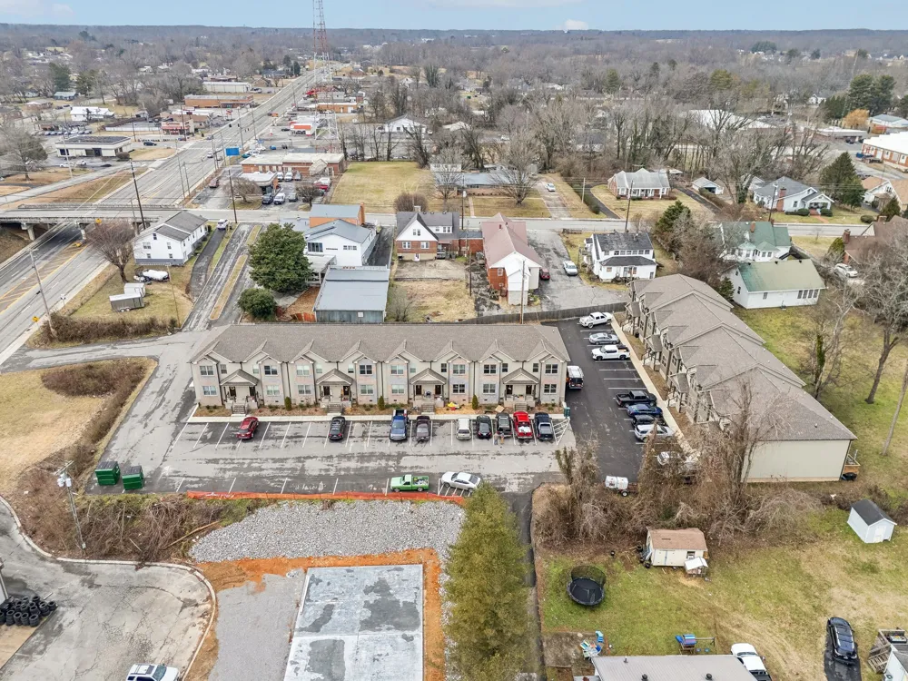 122 W Broad St Smithville, TN 37166