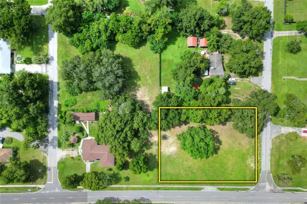 703 E LUMSDEN ROAD Brandon, FL 33511