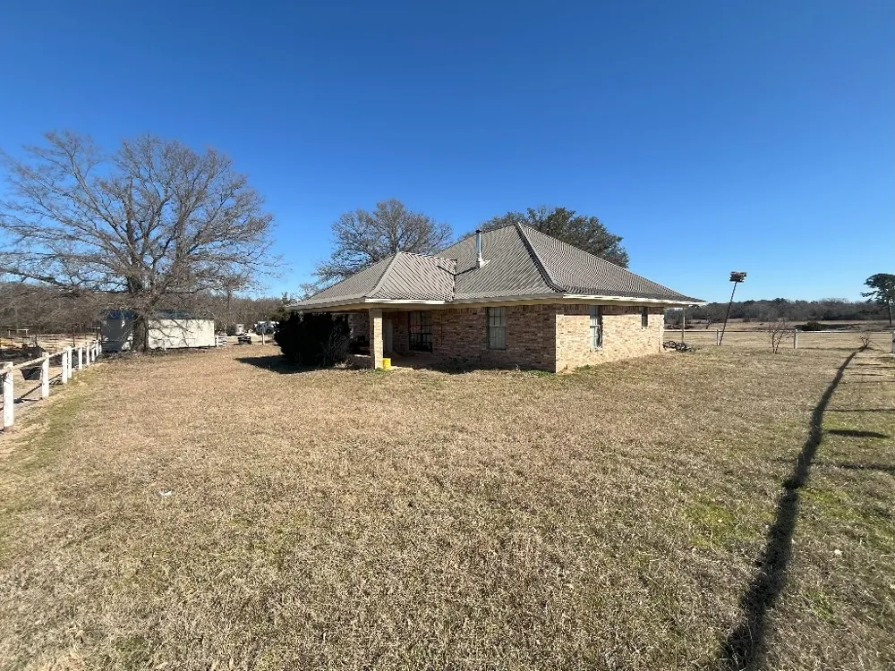 302 VZ County Road 4910 Ben Wheeler, TX 75754