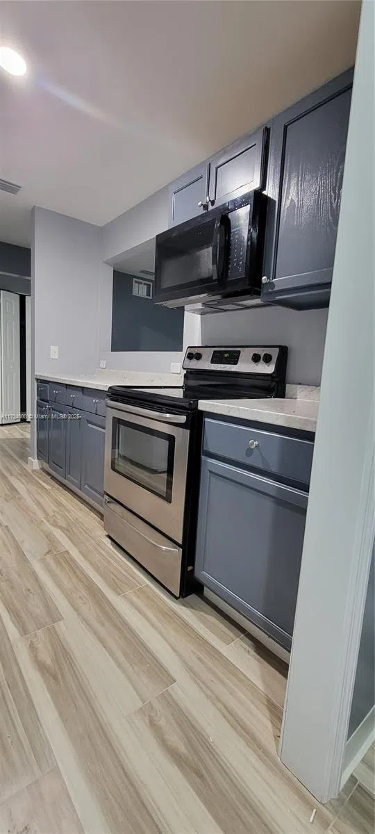 13285 ARBOR POINTE CIRCLE #104 Tampa, FL 33617