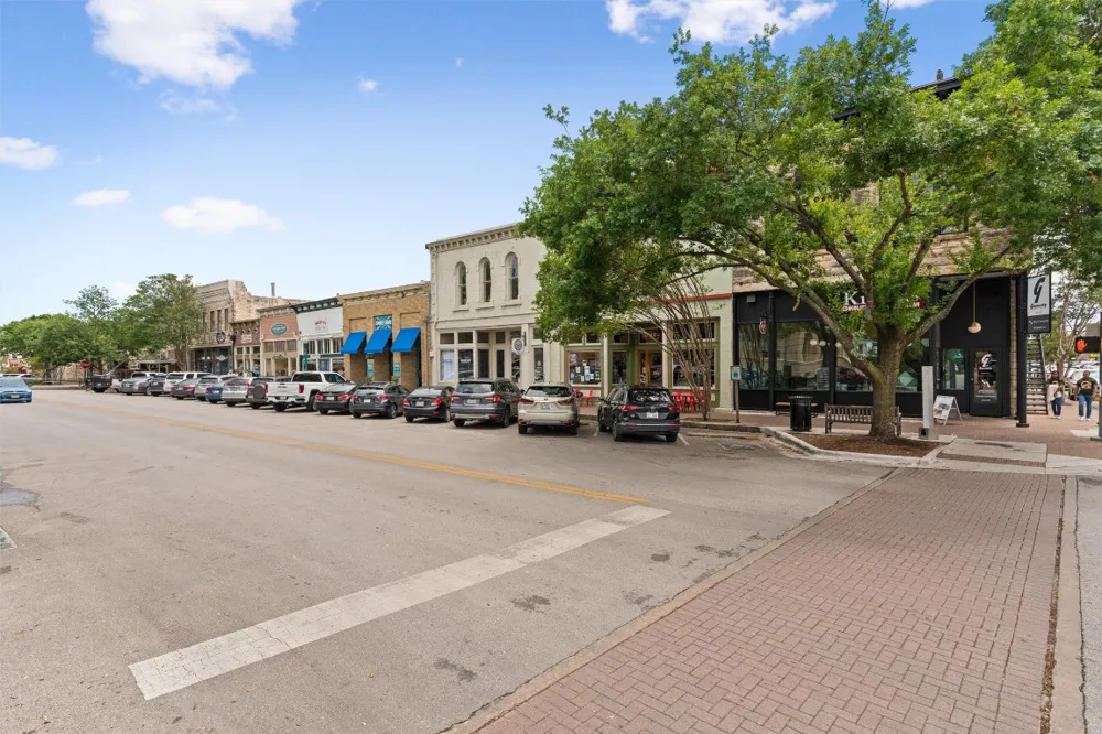 365 County Road 153 Georgetown, TX 78626