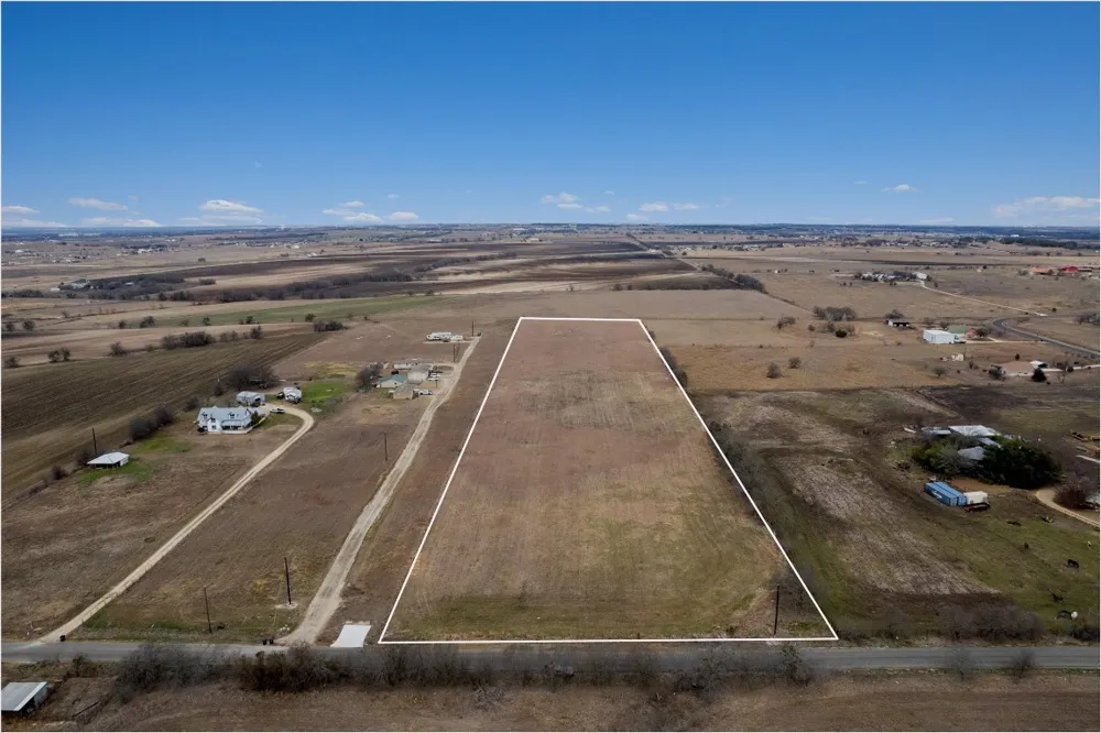 365 County Road 153 Georgetown, TX 78626