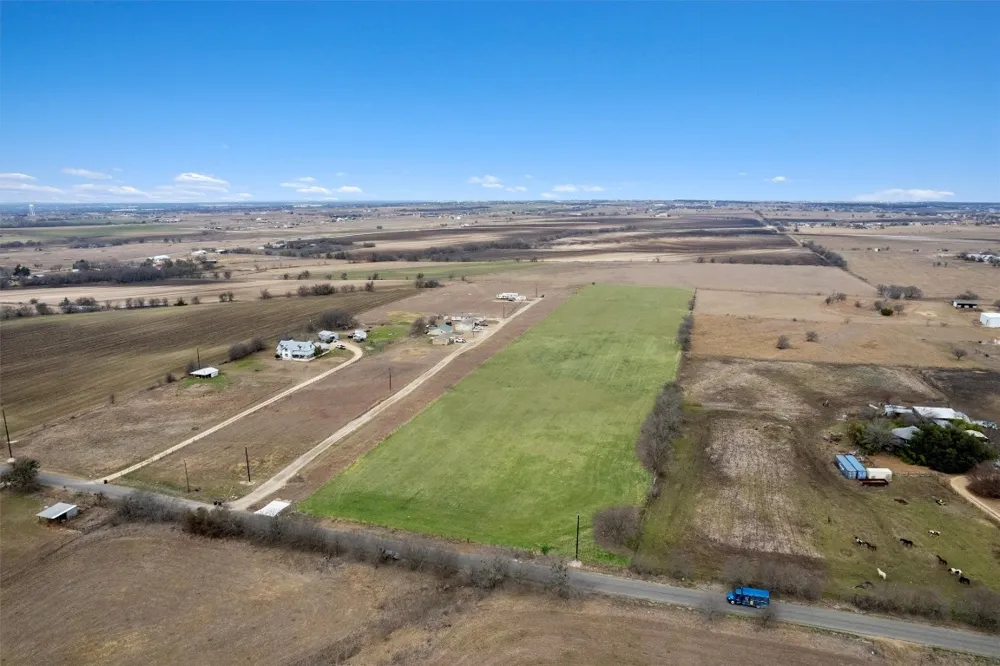 365 County Road 153 Georgetown, TX 78626