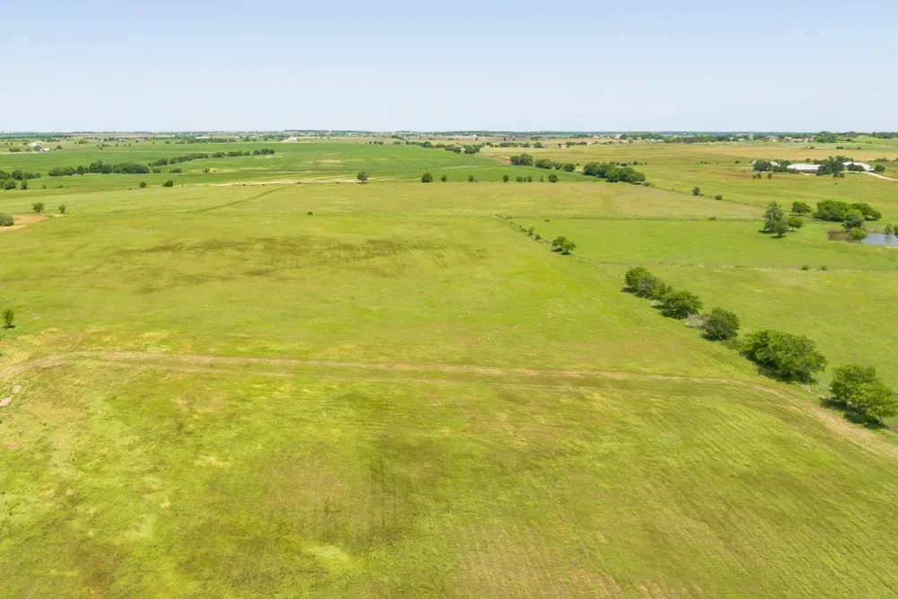 365 County Road 153 Georgetown, TX 78626