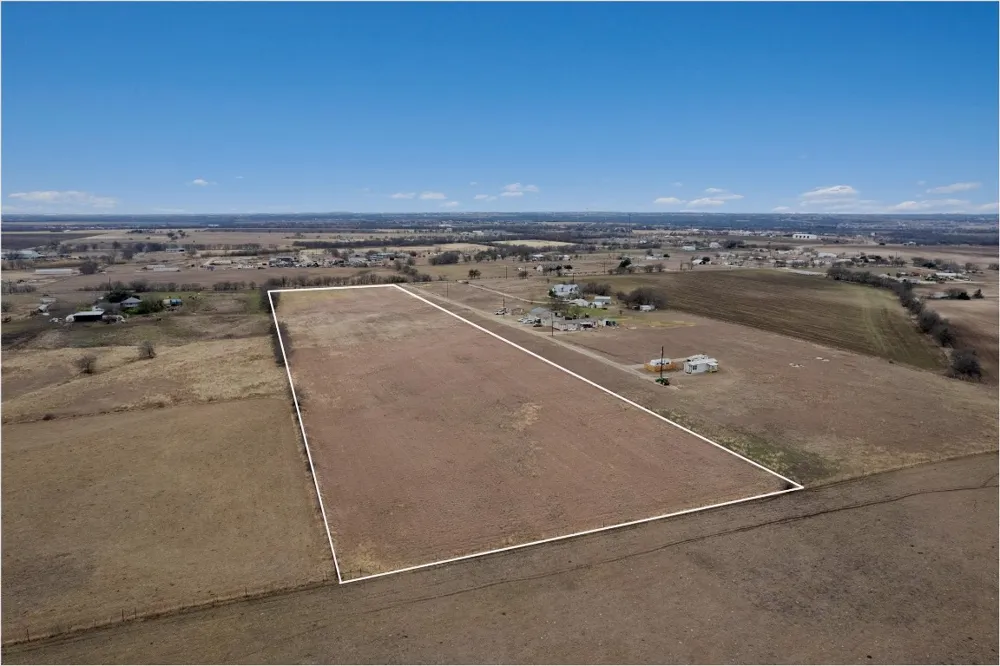 365 County Road 153 Georgetown, TX 78626