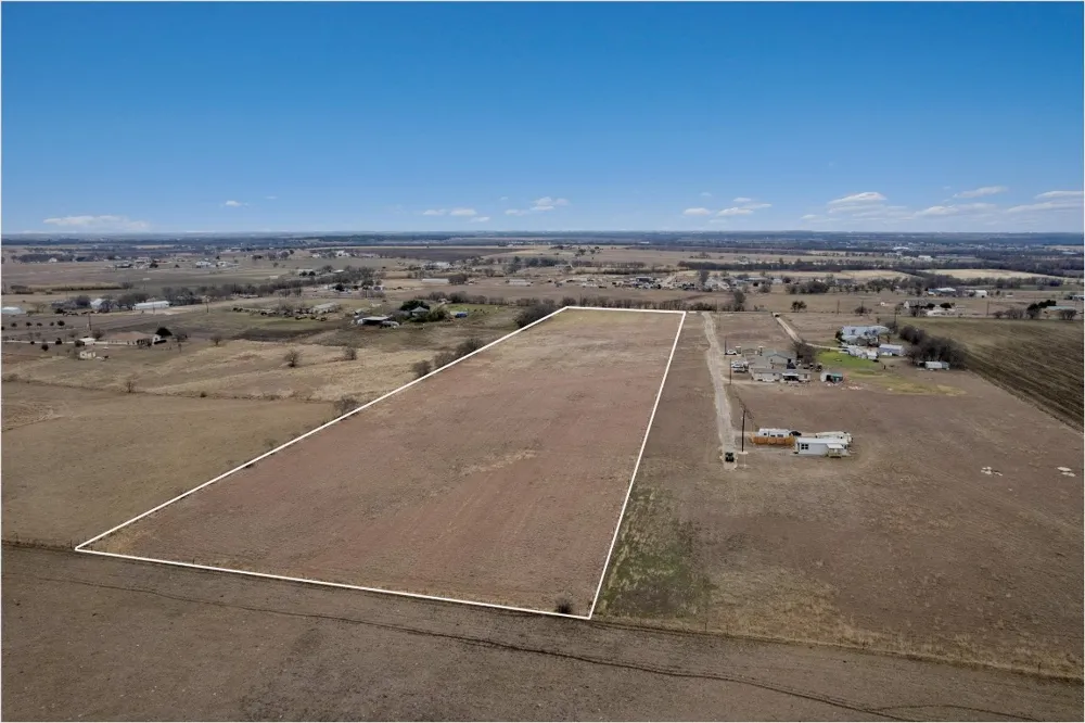 365 County Road 153 Georgetown, TX 78626