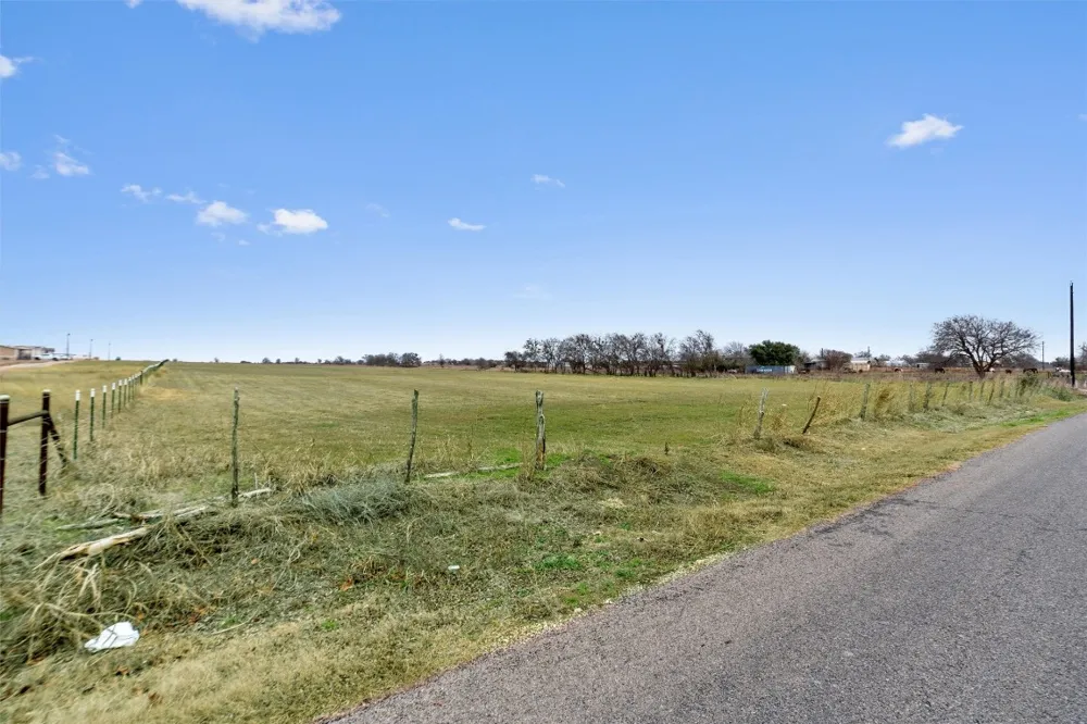 365 County Road 153 Georgetown, TX 78626