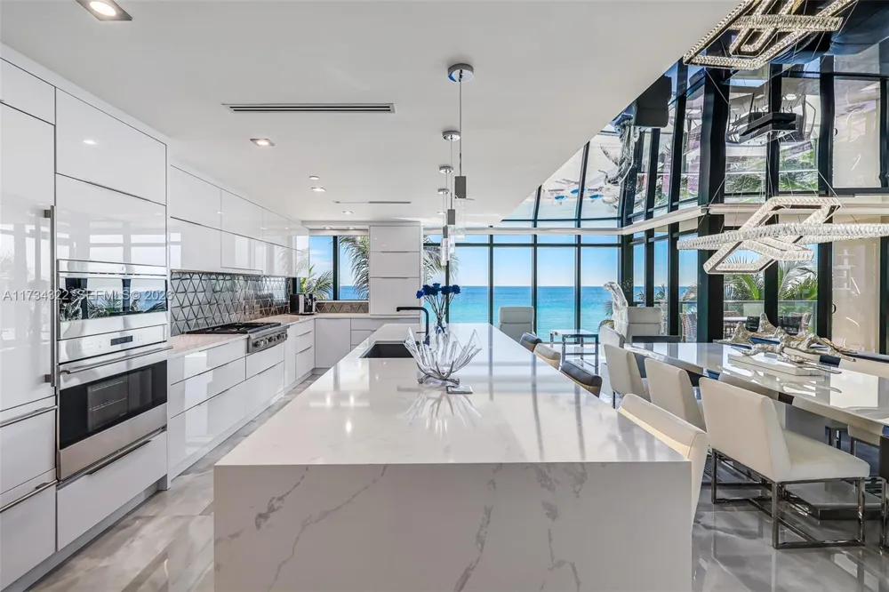 2205 S Surf Rd #4A Hollywood, FL 33019