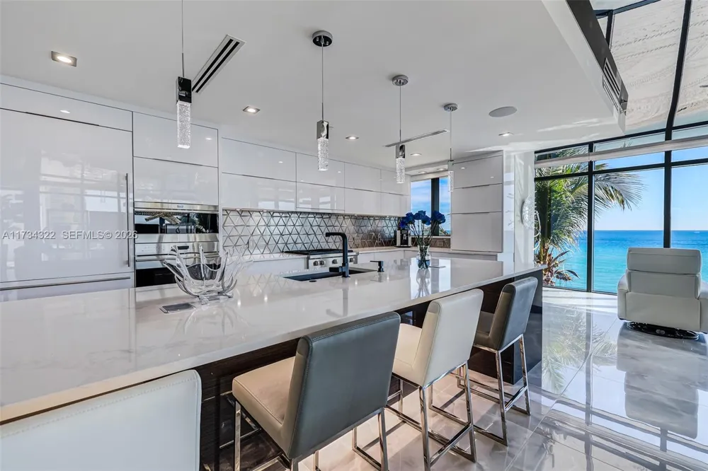 2205 S Surf Rd #4A Hollywood, FL 33019