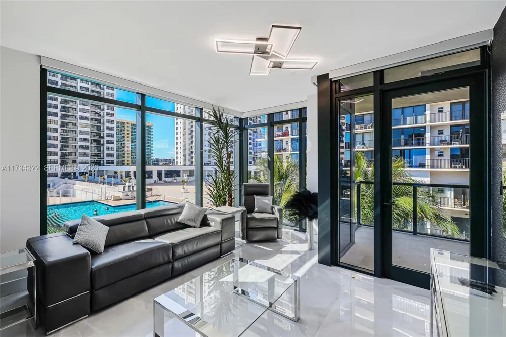 2205 S Surf Rd #4A Hollywood, FL 33019