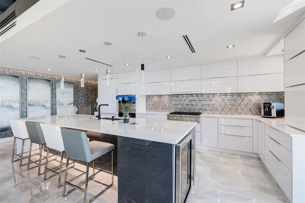 2205 S Surf Rd #4A Hollywood, FL 33019