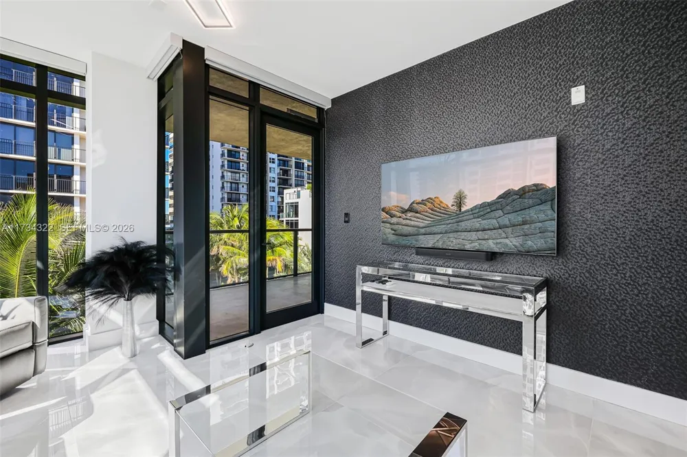 2205 S Surf Rd #4A Hollywood, FL 33019