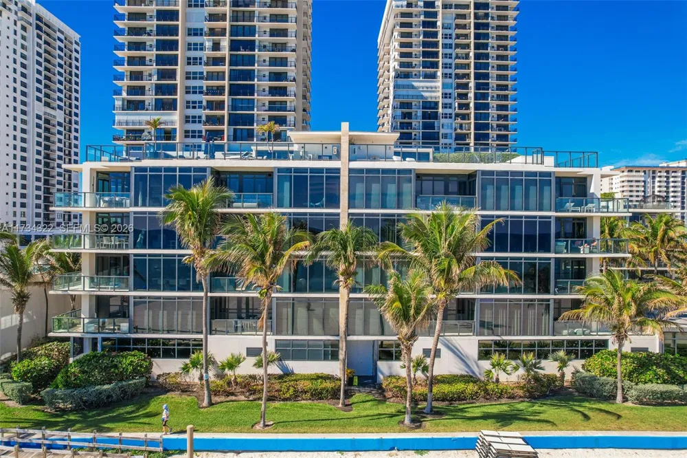 2205 S Surf Rd #4A Hollywood, FL 33019