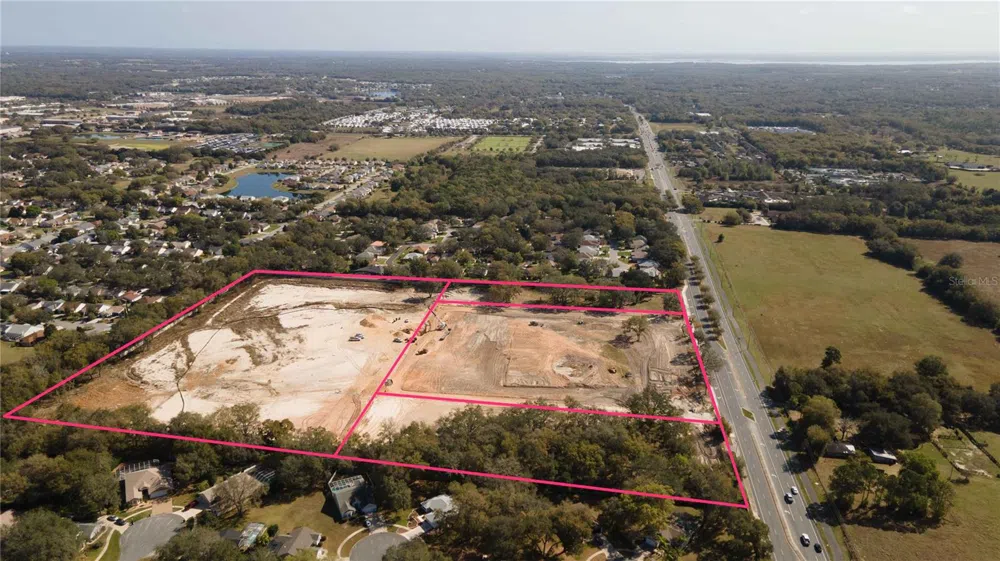 1135 HWY 466 Lady Lake, FL 32159