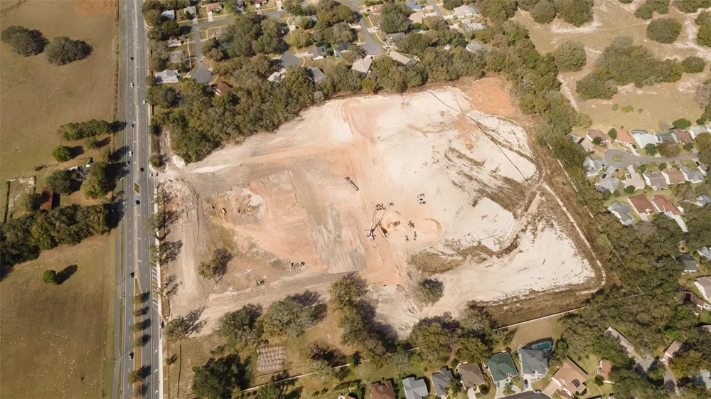 1135 HWY 466 Lady Lake, FL 32159