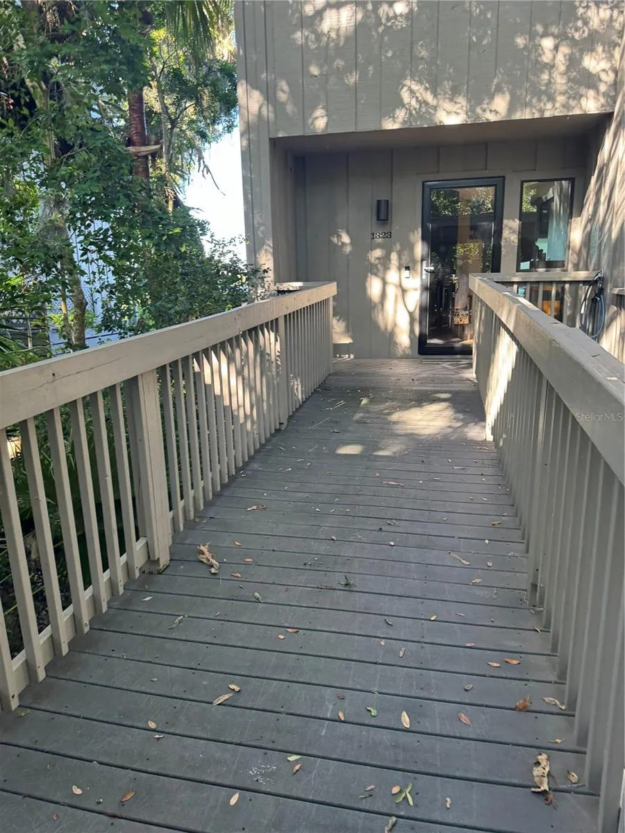 1323 LANDINGS DRIVE #12 Sarasota, FL 34231