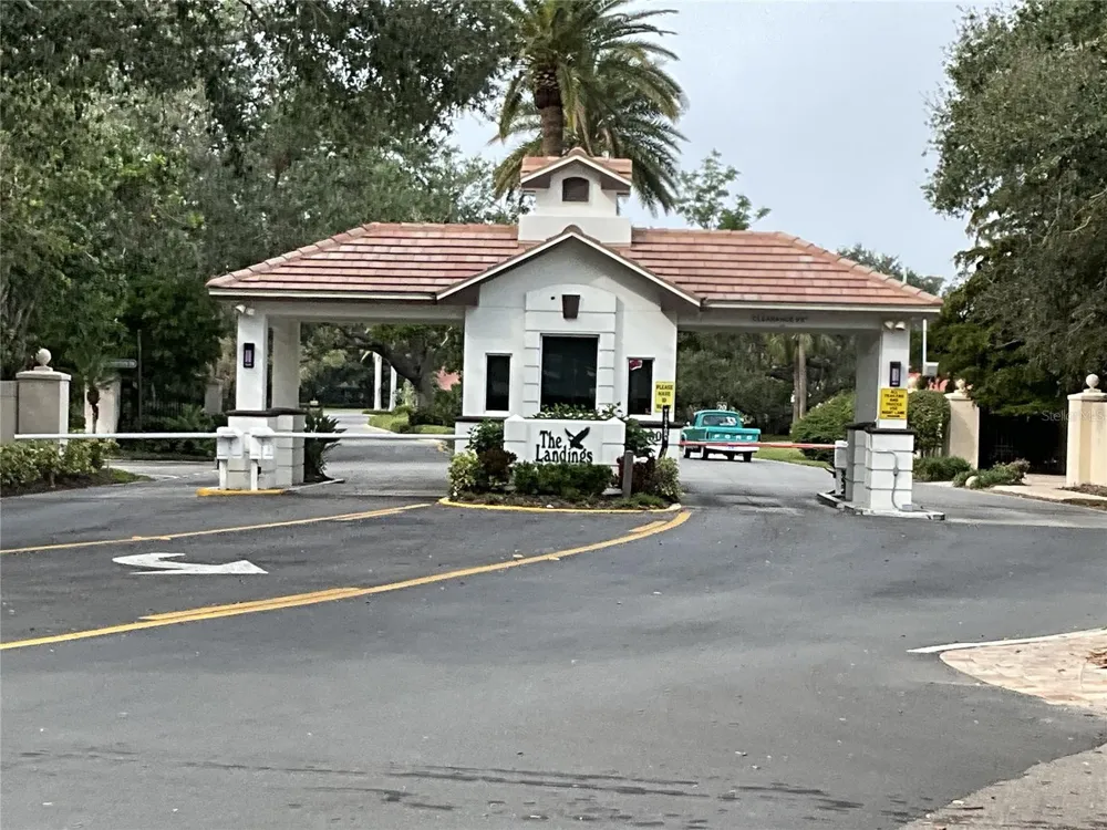 1323 LANDINGS DRIVE #12 Sarasota, FL 34231