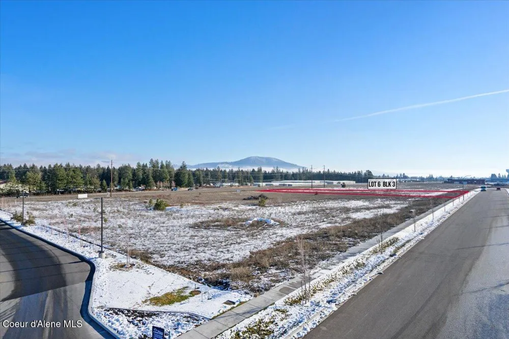 682 W FRYEBURG AVENUE Hayden, ID 83835