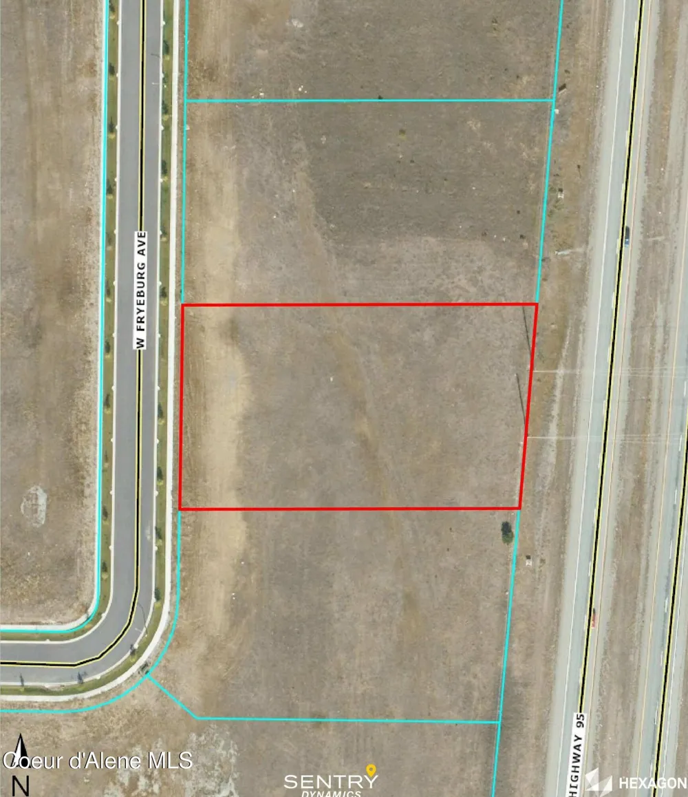 682 W FRYEBURG AVENUE Hayden, ID 83835