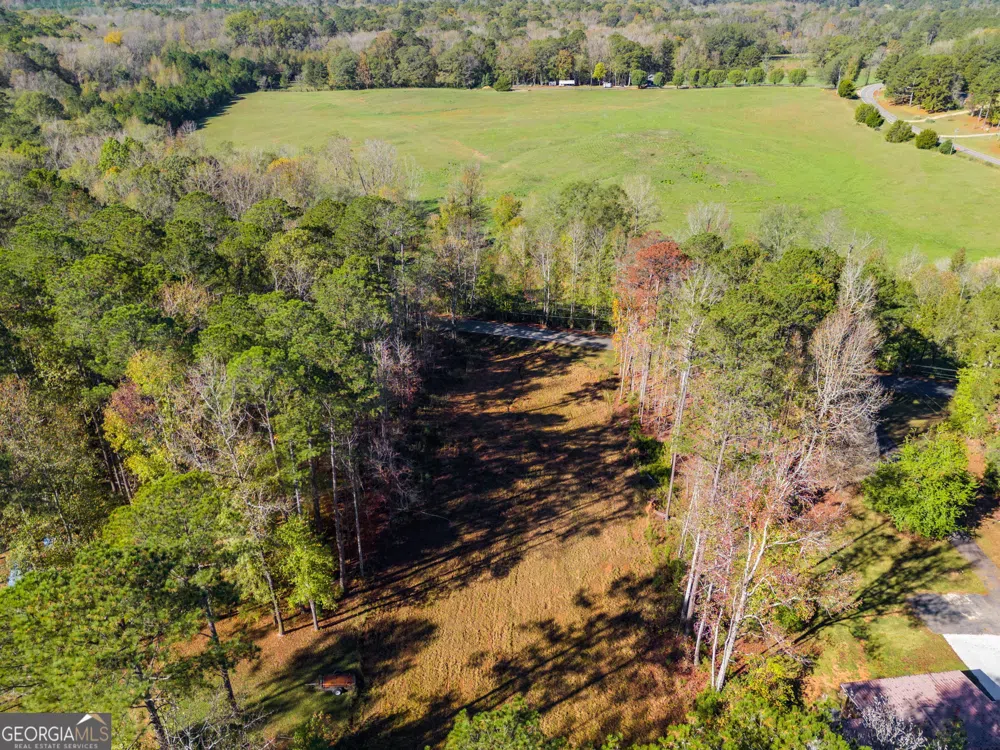 65 Indian Bend DR LaGrange, GA 30240