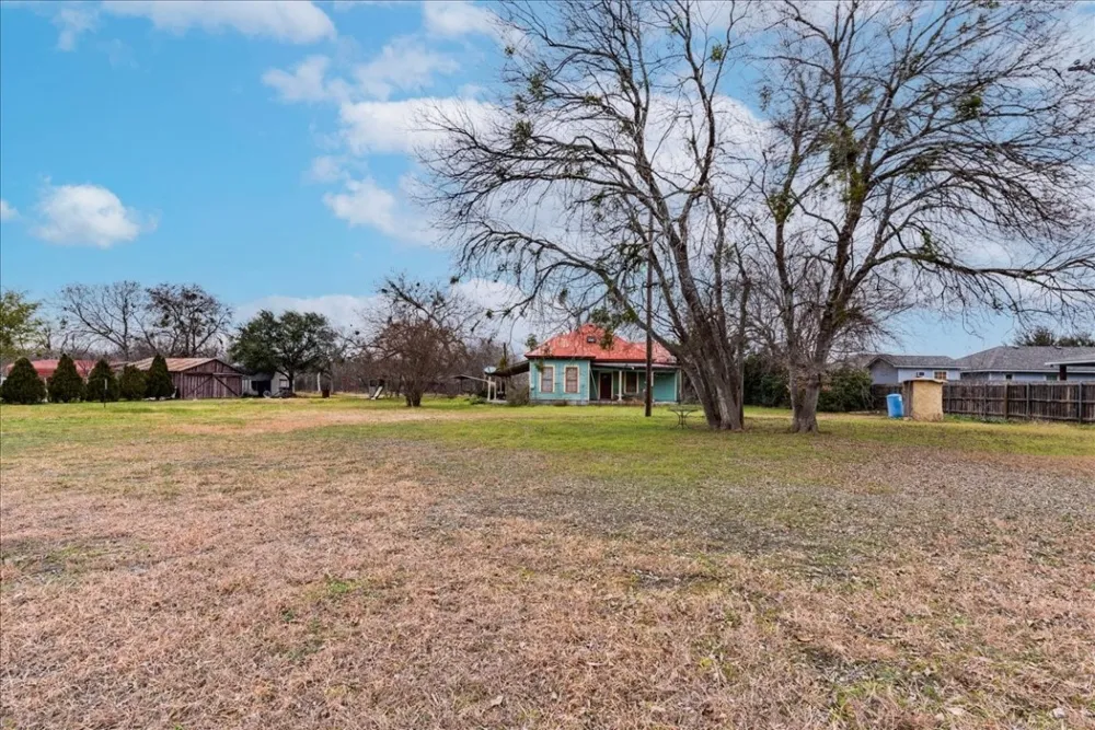 530 Continental Drive Seguin, TX 78155