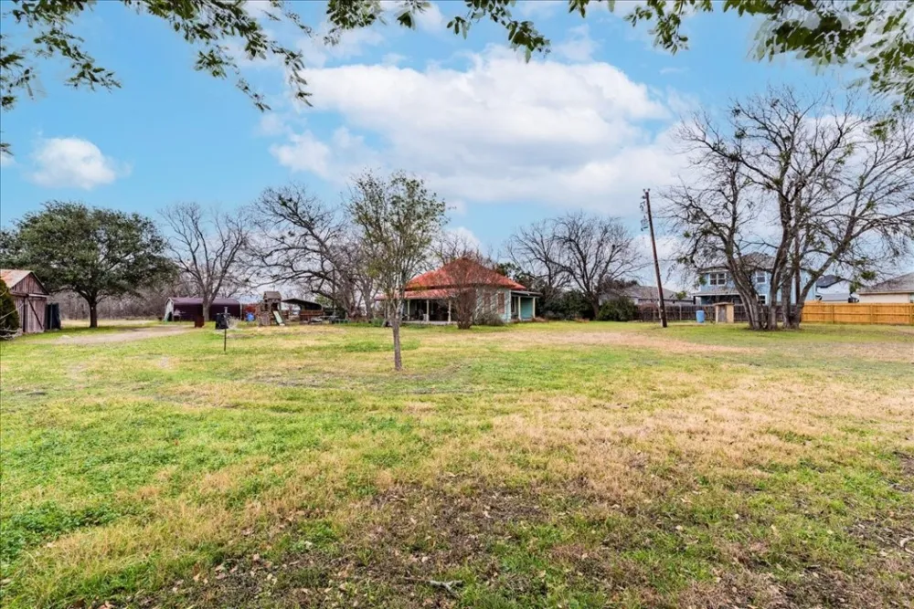 530 Continental Drive Seguin, TX 78155