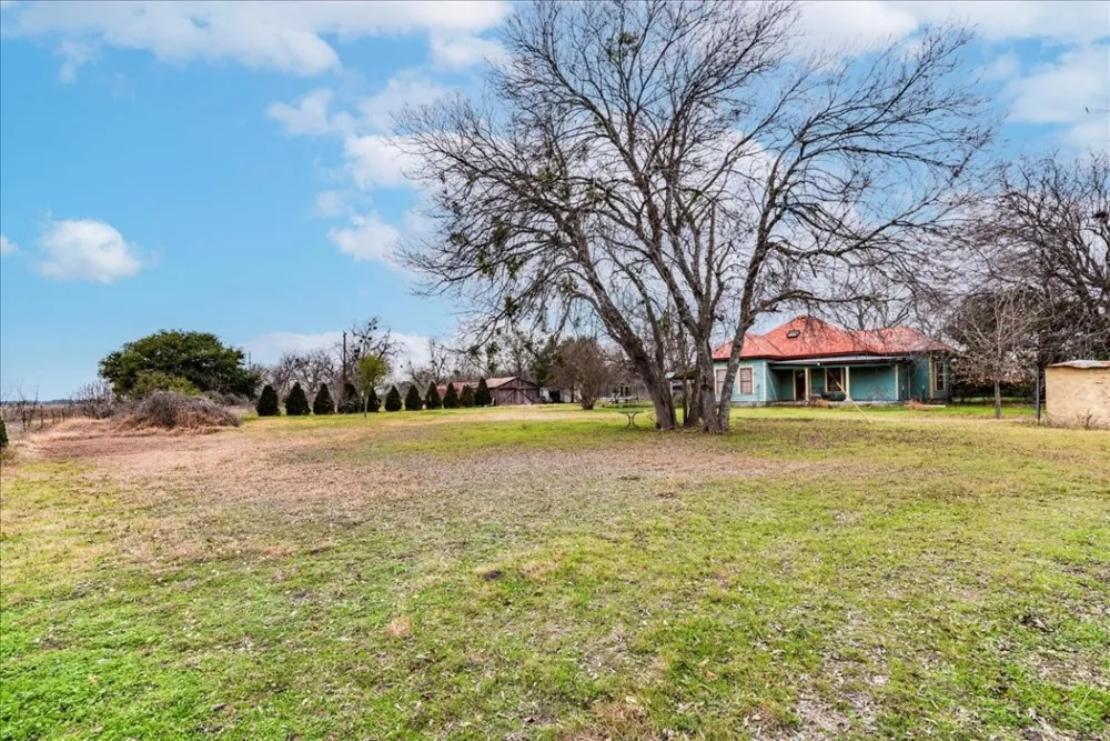 530 Continental Drive Seguin, TX 78155