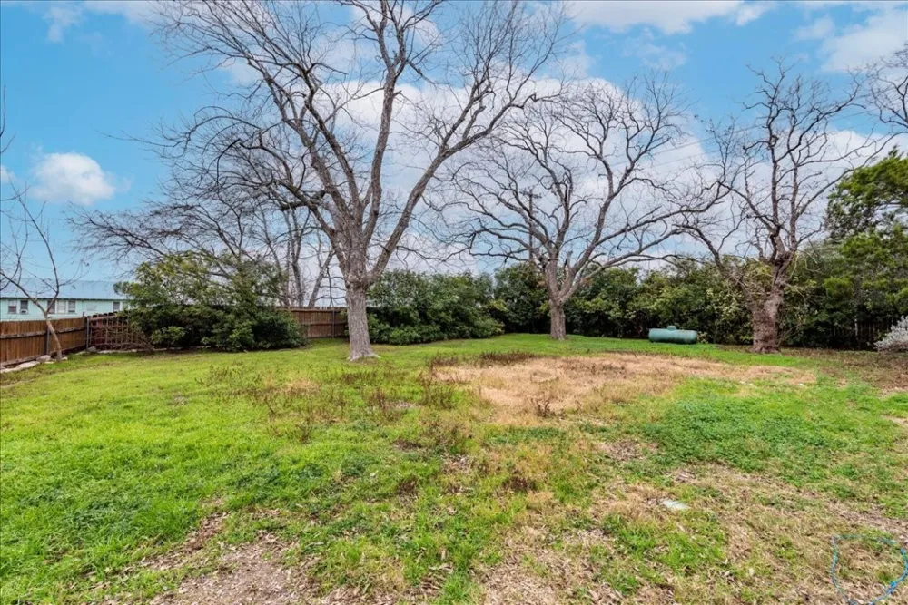 530 Continental Drive Seguin, TX 78155