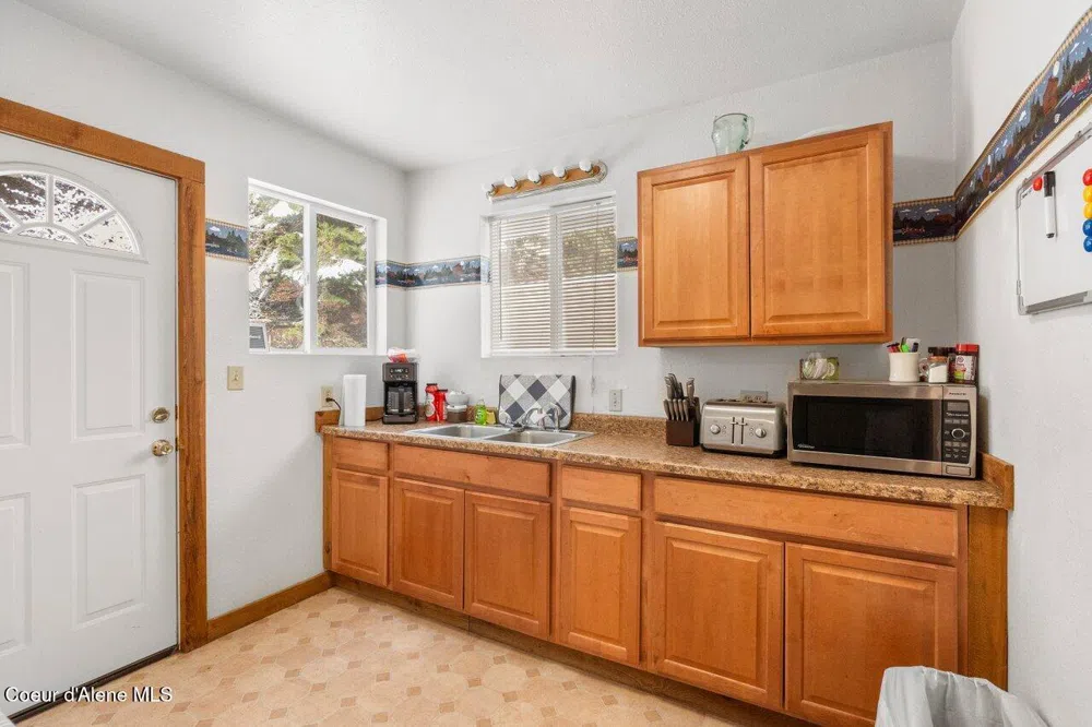 741 9 Mile Creek Road Wallace, ID 83873