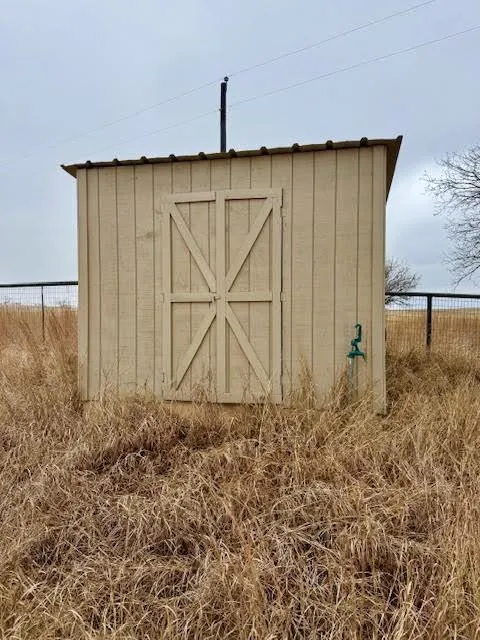 702 County Road 3597 Boyd, TX 76023