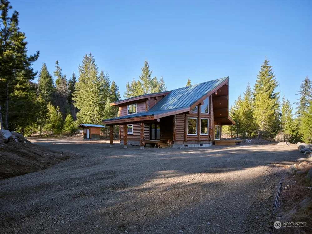 192 Sasquatch Way Cougar, WA 98616