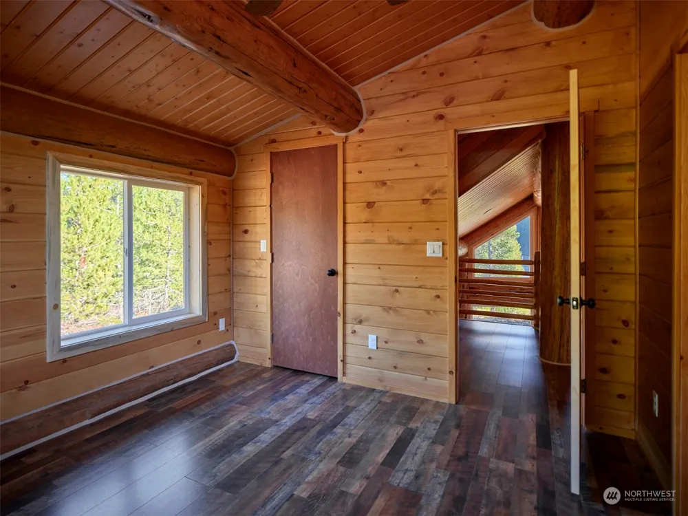 192 Sasquatch Way Cougar, WA 98616
