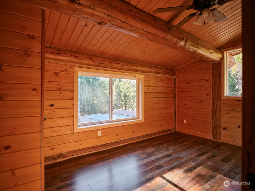 192 Sasquatch Way Cougar, WA 98616