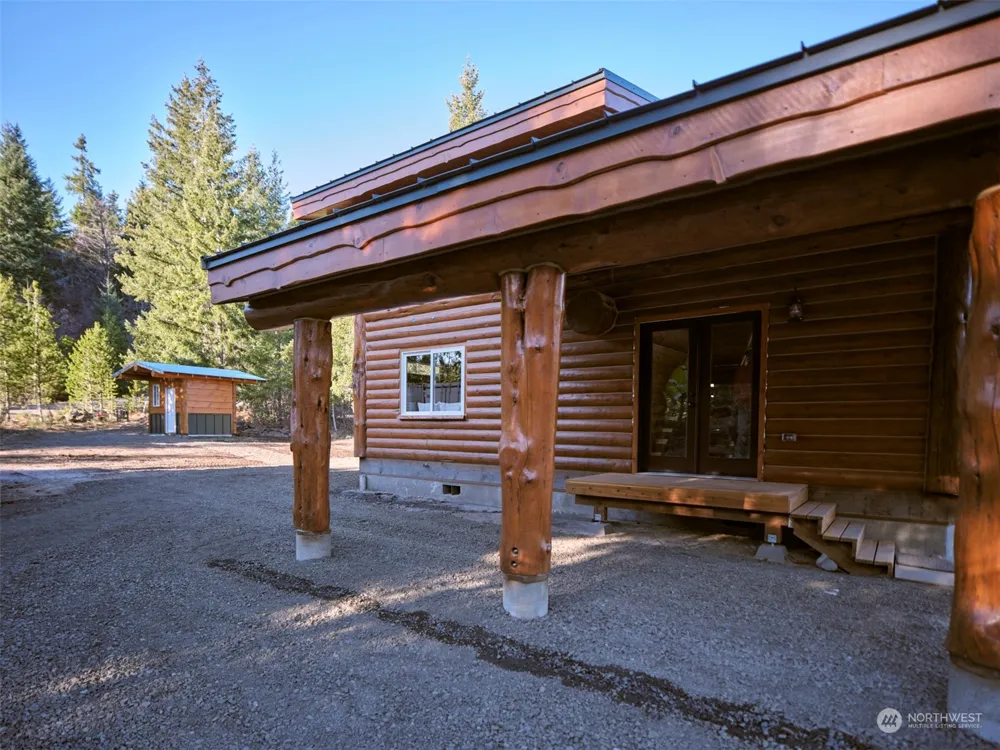 192 Sasquatch Way Cougar, WA 98616