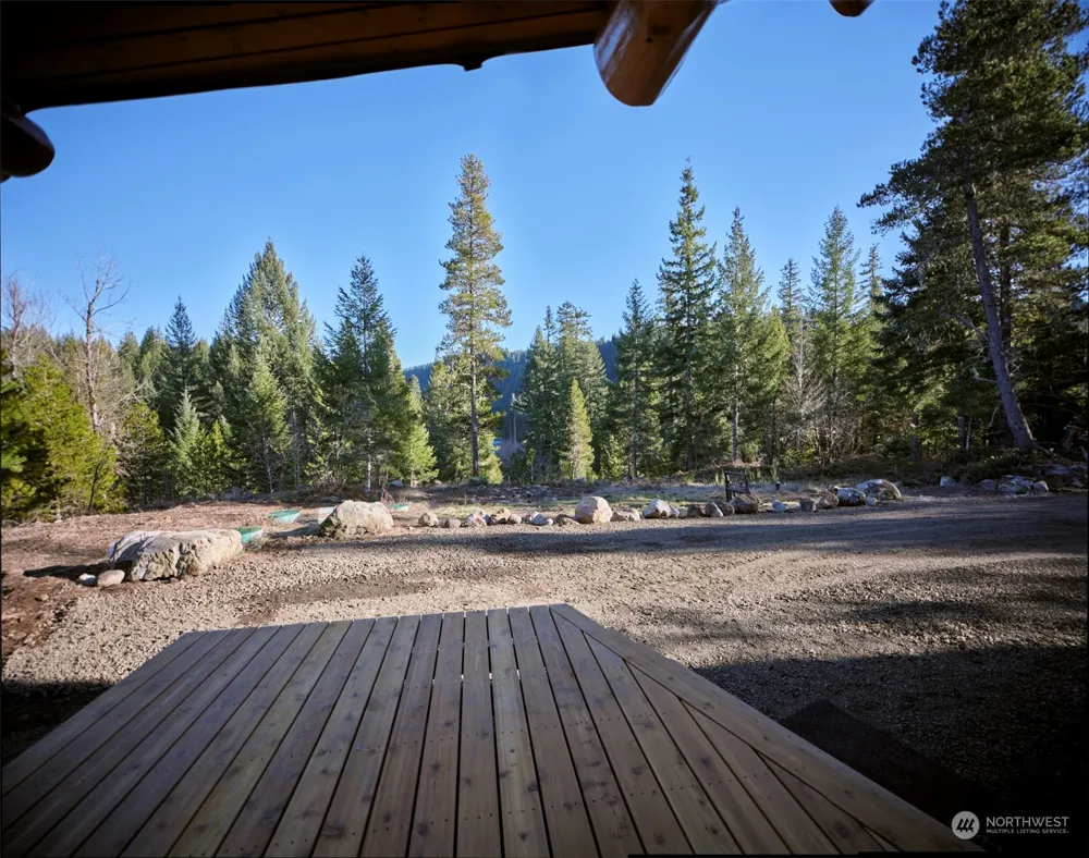 192 Sasquatch Way Cougar, WA 98616