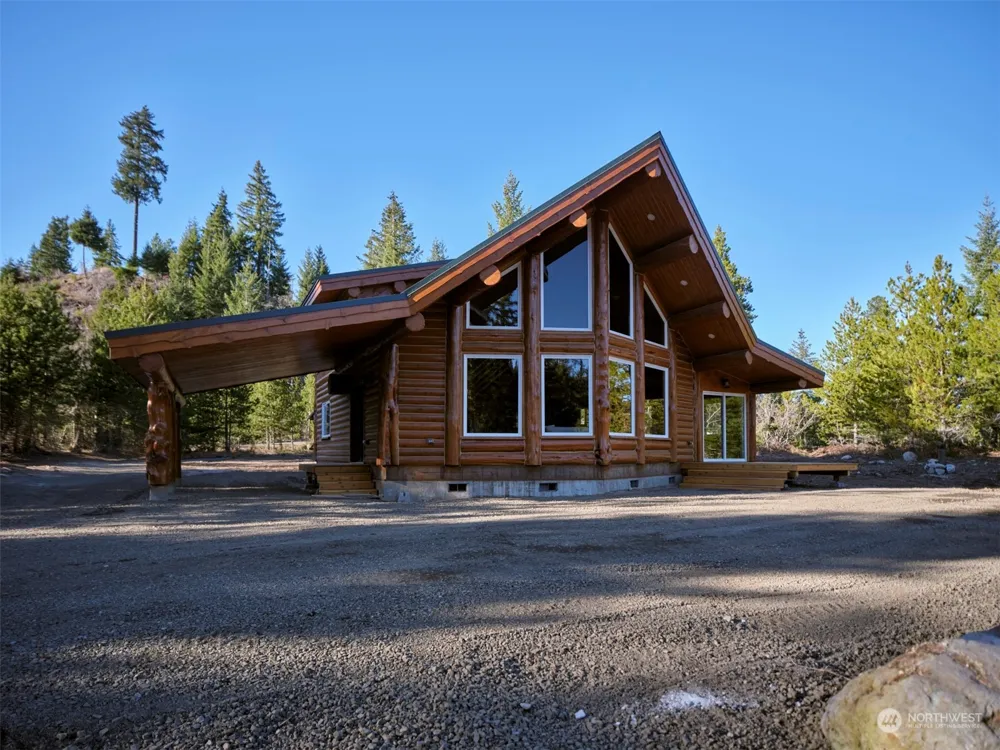 192 Sasquatch Way Cougar, WA 98616