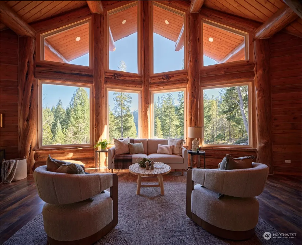 192 Sasquatch Way Cougar, WA 98616
