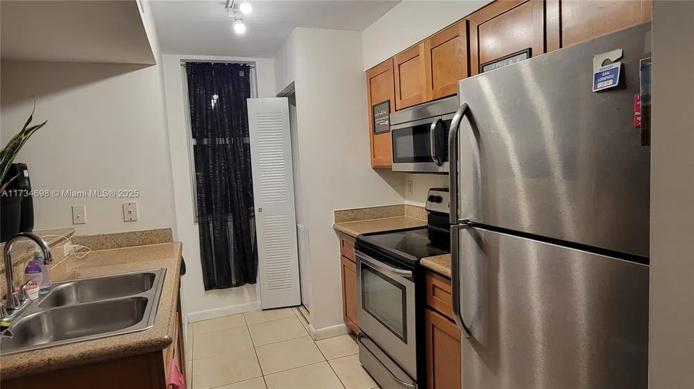 219 NW 12th Ave #1004 Miami, FL 33128