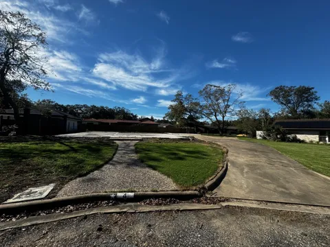 4 Shadow Lane