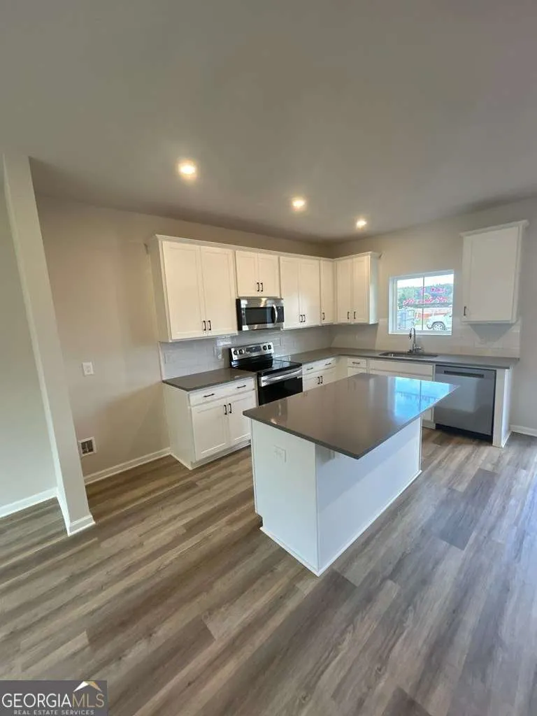 UNIT 1 Grove LOOP Blue Ridge, GA 30513