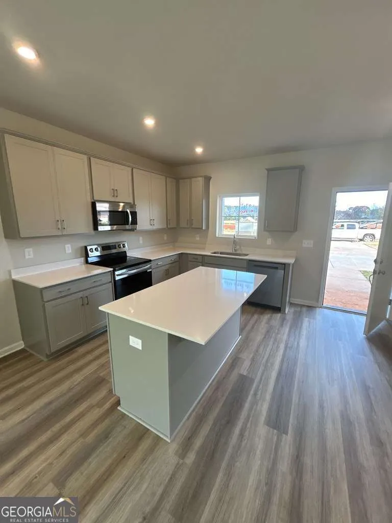 UNIT 1 Grove LOOP Blue Ridge, GA 30513