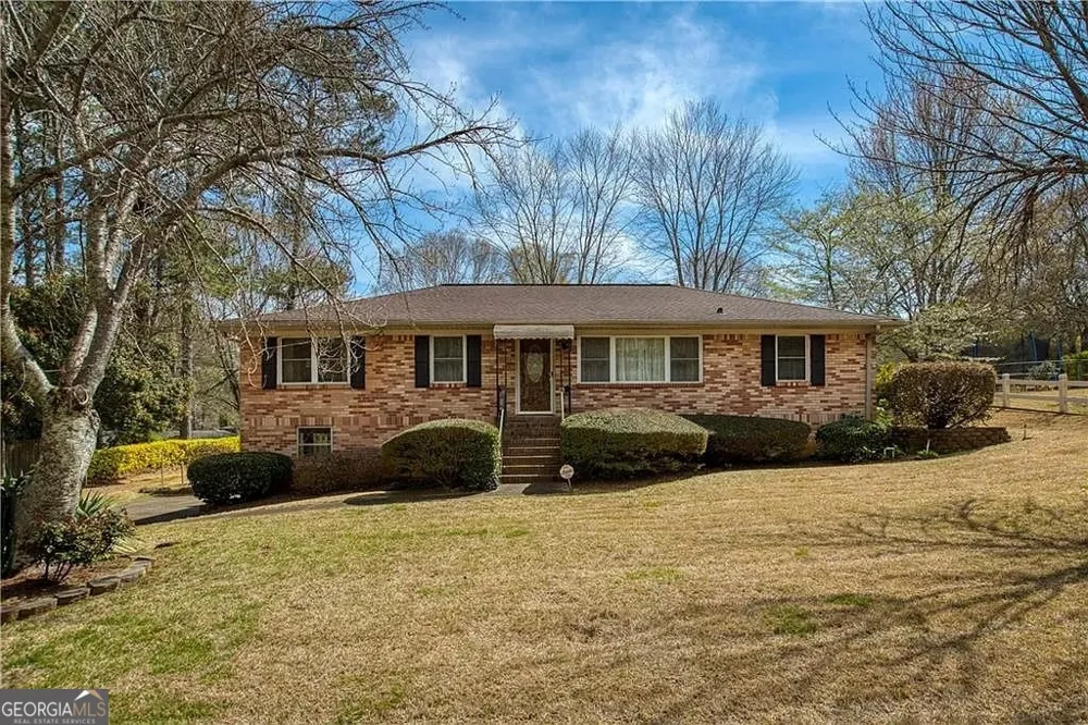425 SW Plantation RD Smyrna, GA 30082