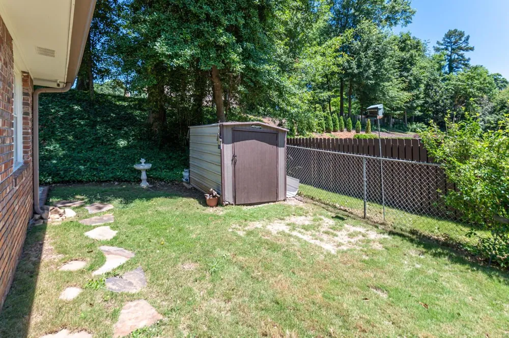 3926 Pineview DR SE Smyrna, GA 30080