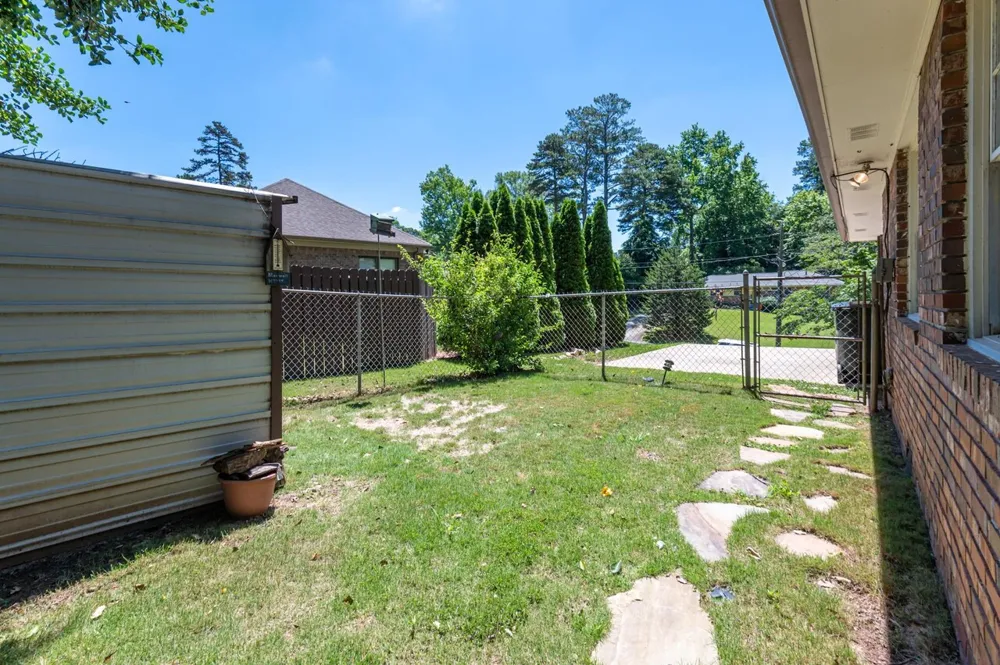 3926 Pineview DR SE Smyrna, GA 30080