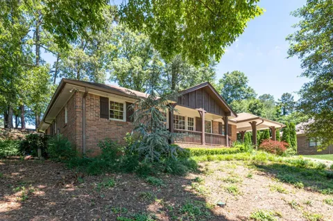 3926 Pineview DR SE