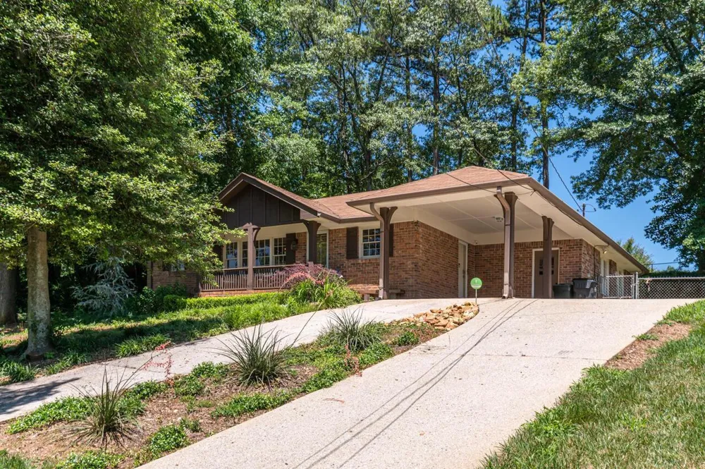 3926 Pineview DR SE Smyrna, GA 30080