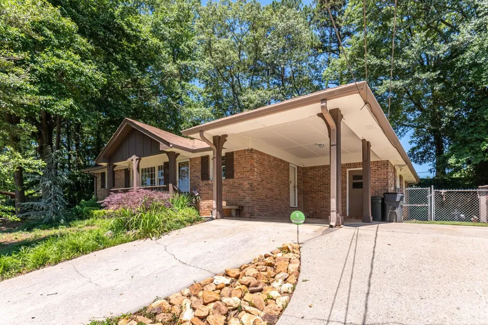 3926 Pineview DR SE Smyrna, GA 30080