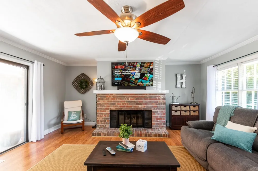 3926 Pineview DR SE Smyrna, GA 30080